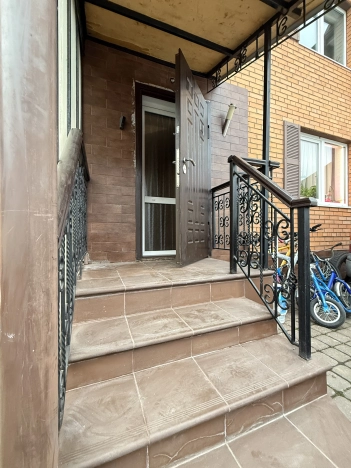 Купить таунхаус в Москве. Вариант № 8404550, 49, площадь -  квм, цена 16500000 рублей