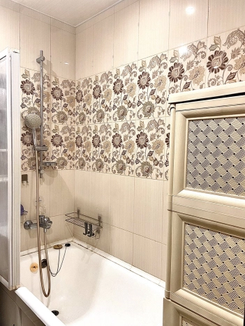 Купить трехкомнатную квартиру у метро Коммунарка в Москве. Вариант № 9891640, 24, площадь -  квм, цена 13700000 рублей