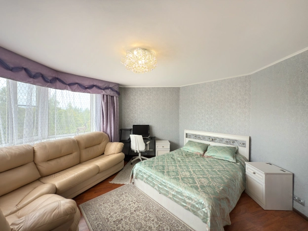 Купить четырехкомнатную квартиру в Московской области. Вариант № 9835777, 12, площадь -  квм, цена 15000000 рублей