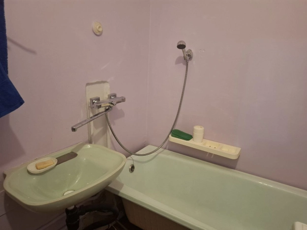 Купить двухкомнатную квартиру в Микрорайоне 29-й, Ангарск в Ангарске. Вариант № 44649, 10, площадь -  квм, цена 3900000 рублей