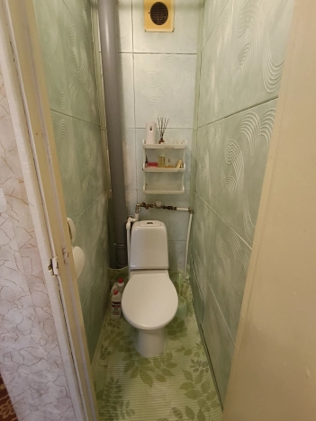 Купить квартиру на вторичке на улице Школьная в Московской области. Вариант № 41672, 7, площадь - квм, цена 2400000 рублей