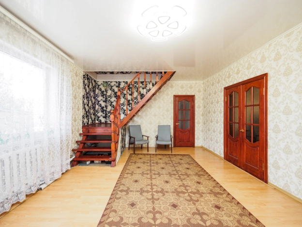 Купить дом в Микрорайоне Порт-Артур в Омске. Вариант № 2951661, 6, площадь - квм, цена 9990000 рублей