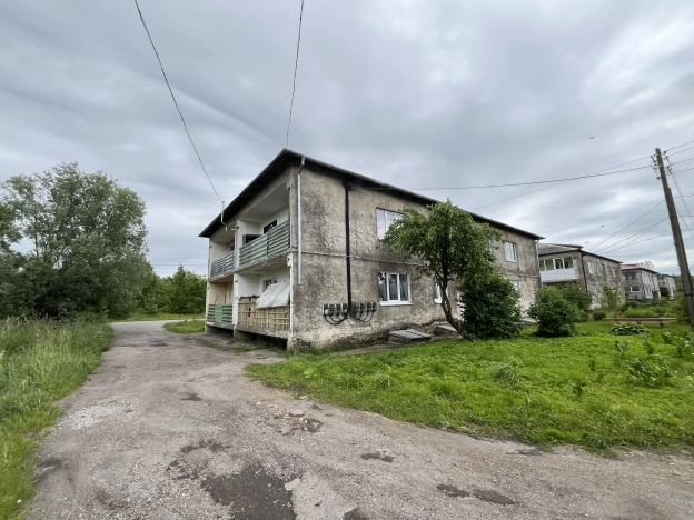 Купить трехкомнатную квартиру на улице Молодёжная в Калининградской области. Вариант № 54153, 2, площадь -  квм, цена 1200000 рублей