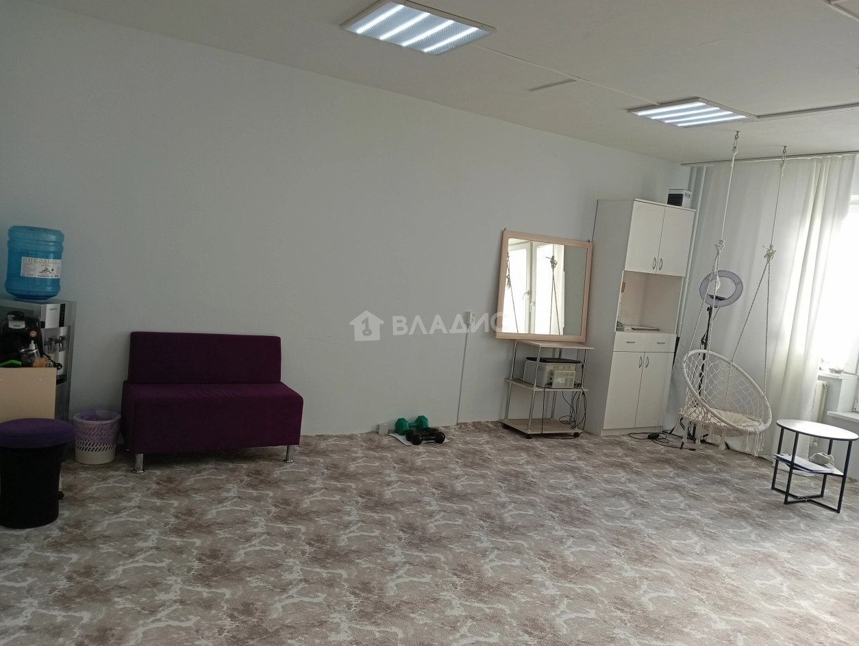 Photo https://36000382-a1c2-4a8a-a109-3fc3bfc73cf7.selcdn.net/App/Entity/ObjectRealty/ObjectRealty/DG/25b13256-913b-44c1-924f-df472cea4af7/LbQX7x3CQFLh667H5gBKTnUMYVdeQ8wEtbbDjEOT.jpg.compressed.webp