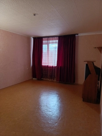 Купить трехкомнатную квартиру в Тюменской области. Вариант № 8558, 14, площадь -  квм, цена 5949000 рублей