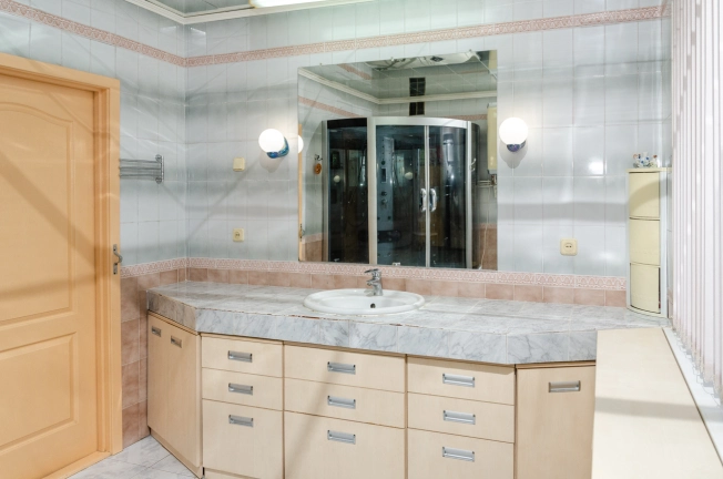 Купить двухкомнатную квартиру в ЦАО в Новосибирске. Вариант № 5322063, 17, площадь -  квм, цена 11000000 рублей