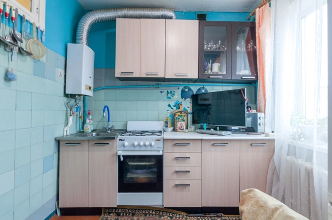 Купить квартиру в Вологодской области. Вариант № 7583070, 3, площадь -  квм, цена 1900000 рублей