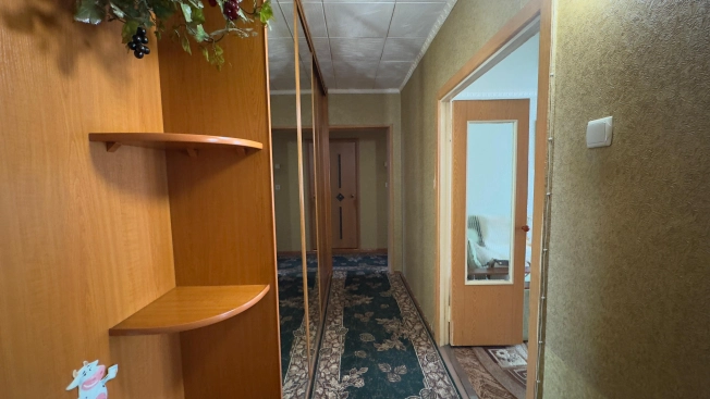 Купить трехкомнатную квартиру в Омске. Вариант № 2813611, 18, площадь -  квм, цена 6490000 рублей