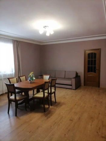 Купить дом в Москве. Вариант № 9900032, 3, площадь -  квм, цена 22000000 рублей