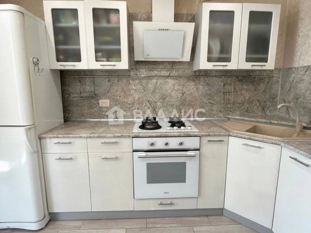 Купить однокомнатную квартиру в Смоленской области. Вариант № 7800236, 8, площадь -  квм, цена 4200000 рублей