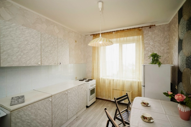 Купить двухкомнатную квартиру в Омске. Вариант № 6816396, 0, площадь -  квм, цена 6850000 рублей