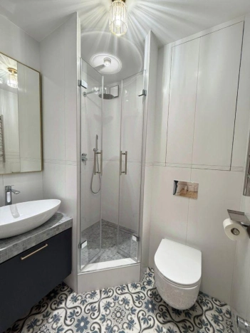 Купить квартиру в Москве. Вариант № 8808776, 4, площадь -  квм, цена 19500000 рублей