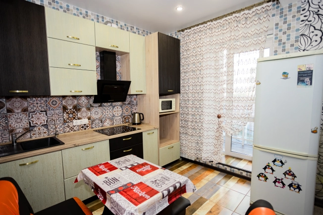 Купить двухкомнатную квартиру в Омске. Вариант № 1366468, 10, площадь -  квм, цена 8000000 рублей