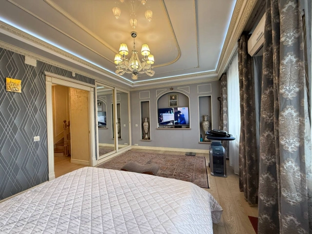 Купить дом в районе Железнодорожный в Улан-Удэ. Вариант № 48142, 10, площадь -  квм, цена 55500000 рублей