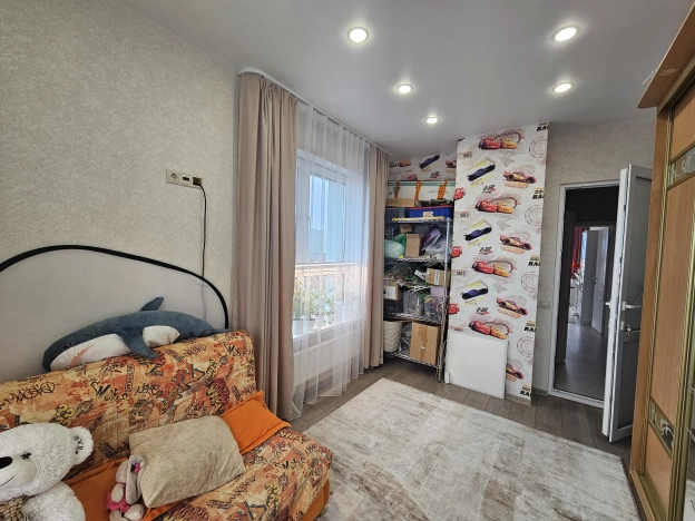 Купить трехкомнатную квартиру в Пушкине. Вариант № 5755488, 27, площадь -  квм, цена 16000000 рублей