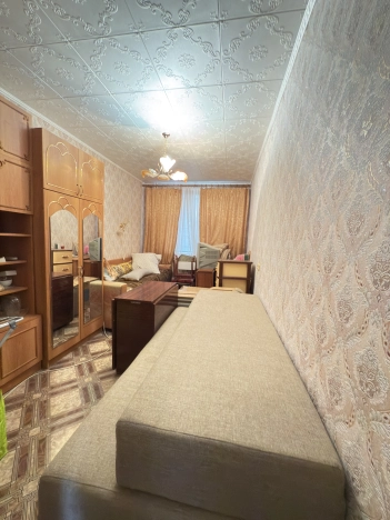 Купить трехкомнатную квартиру в Микрорайоне 8-й, Элиста в Элисте. Вариант № 7964798, 6, площадь -  квм, цена 4100000 рублей