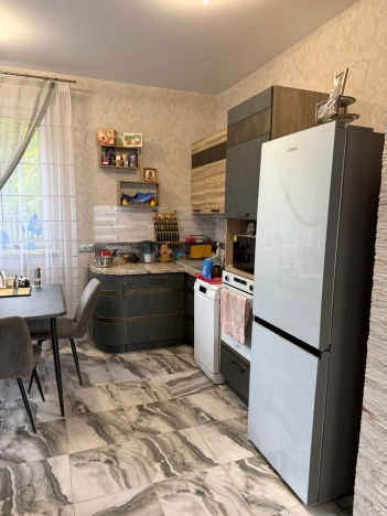 Купить дом в районе Заельцовский в Новосибирске. Вариант № 4131512, 20, площадь -  квм, цена 17900000 рублей