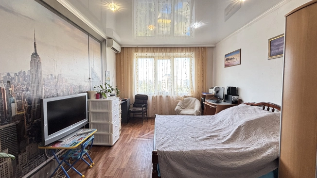 Купить трехкомнатную квартиру в Старом Осколе. Вариант № 1223289, 1, площадь -  квм, цена 5500000 рублей