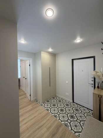 Купить двухкомнатную квартиру на улице Рождественская в Москве. Вариант № 10839834, 11, площадь -  квм, цена 16700000 рублей