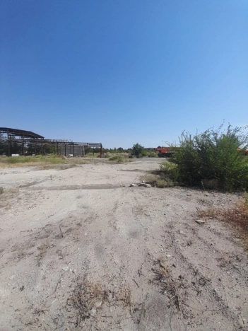 Купить земельный участок на улице Заречная в Республике Калмыкия. Вариант № 17440, 5, площадь -  квм, цена 1700000 рублей