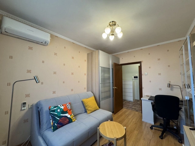 Купить квартиру в Москве. Вариант № 8563465, 1, площадь -  квм, цена 16800000 рублей