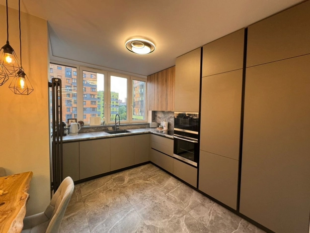 Купить однокомнатную квартиру на улице Ленинский проспект в Химках. Вариант № 51851, 4, площадь -  квм, цена 12100000 рублей