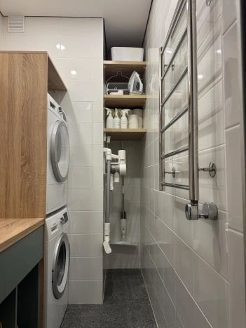 Купить квартиру на вторичке в Иркутске. Вариант № 5557568, 33, площадь -  квм, цена 30993993 рублей