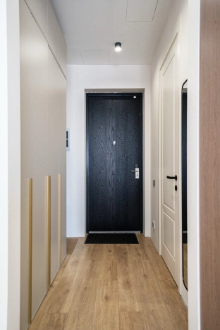 Купить двухкомнатную квартиру в районе Василеостровский в Санкт-Петербурге. Вариант № 5842162, 9, площадь -  квм, цена 26990000 рублей