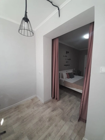 Купить трехкомнатную квартиру на улице 6-я Линия в Ростовской области. Вариант № 3948136, 16, площадь -  квм, цена 9600000 рублей