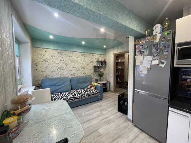 Купить двухкомнатную квартиру в Микрорайоне 15-й, Ангарск в Ангарске. Вариант № 33528, 7, площадь -  квм, цена 3799000 рублей