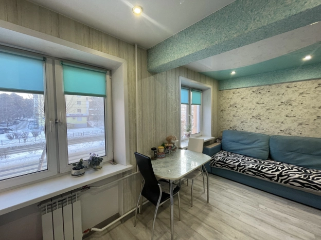 Купить двухкомнатную квартиру в Микрорайоне 15-й, Ангарск в Ангарске. Вариант № 33528, 5, площадь -  квм, цена 3799000 рублей