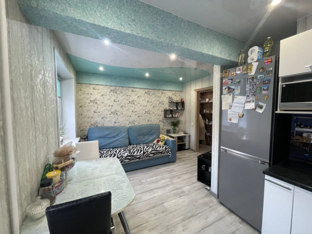 Купить двухкомнатную квартиру в Микрорайоне 15-й, Ангарск в Ангарске. Вариант № 33528, 4, площадь -  квм, цена 3799000 рублей