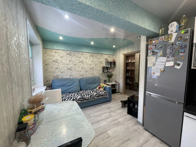 Купить двухкомнатную квартиру в Микрорайоне 15-й, Ангарск в Ангарске. Вариант № 33528, 6, площадь -  квм, цена 3799000 рублей