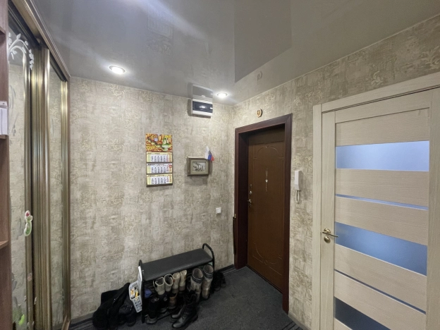 Купить двухкомнатную квартиру в Микрорайоне 15-й, Ангарск в Ангарске. Вариант № 33528, 24, площадь -  квм, цена 3799000 рублей