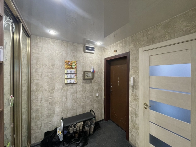 Купить двухкомнатную квартиру в Микрорайоне 15-й, Ангарск в Ангарске. Вариант № 33528, 23, площадь -  квм, цена 3799000 рублей