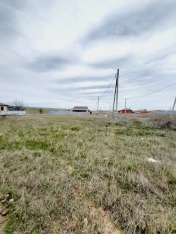 Купить земельный участок на улице Заречная в Республике Калмыкия. Вариант № 33334, 7, площадь -  квм, цена 1100000 рублей