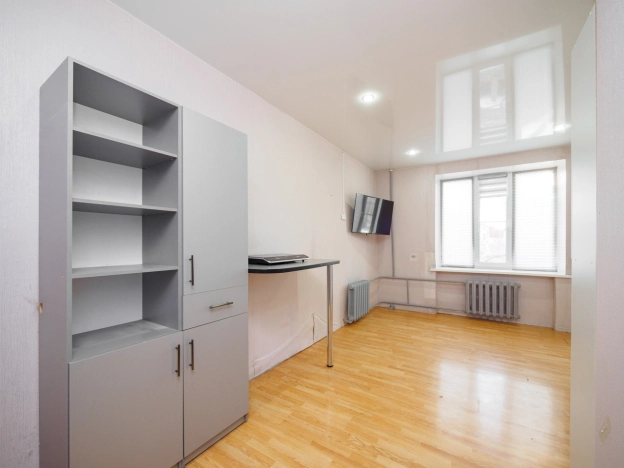 Купить комнату в Омске. Вариант № 7688426, 0, площадь -  квм, цена 2000000 рублей