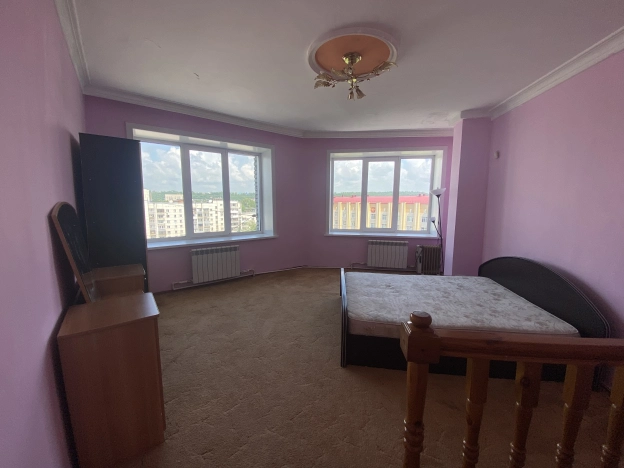 Купить многокомнатную квартиру в Бийске. Вариант № 52580, 12, площадь -  квм, цена 6500000 рублей