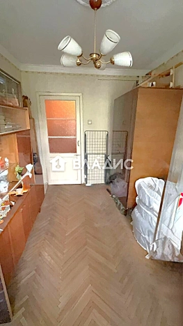 Купить трехкомнатную квартиру у метро Площадь Мужества в Санкт-Петербурге. Вариант № 2034651, 6, площадь -  квм, цена 10260000 рублей