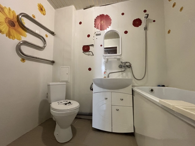 Купить двухкомнатную квартиру на улице Мелиораторов в Пензенской области. Вариант № 49105, 4, площадь -  квм, цена 2300000 рублей