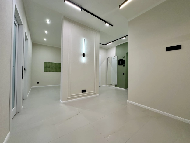 Купить двухкомнатную квартиру на улице Любучанский переулок в Москве. Вариант № 10215599, 10, площадь - квм, цена 8000000 рублей