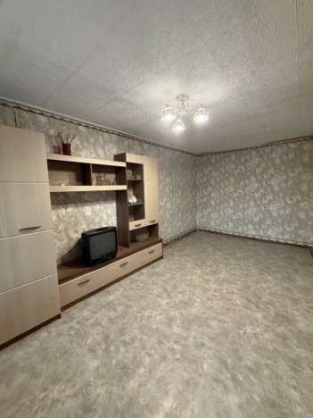 Купить однокомнатную квартиру в Новосибирской области. Вариант № 10418378, 4, площадь -  квм, цена 3200000 рублей