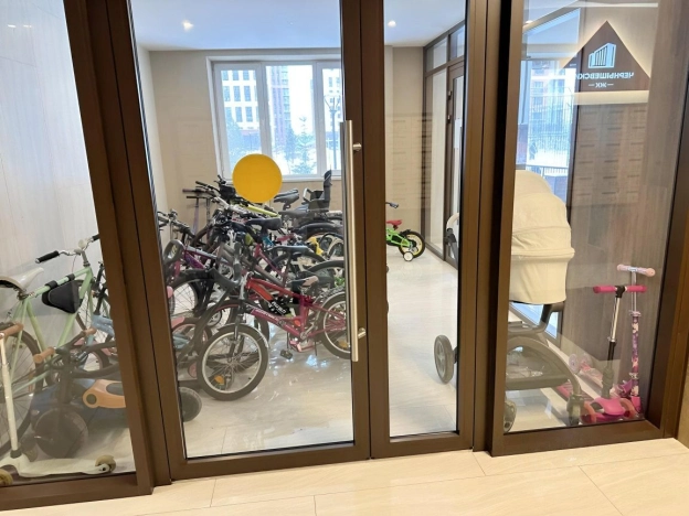 Снять квартиру у метро Площадь Гарина-Михайловского в Новосибирске. Вариант № 8909270, 24, площадь -  квм, цена 80000 рублей