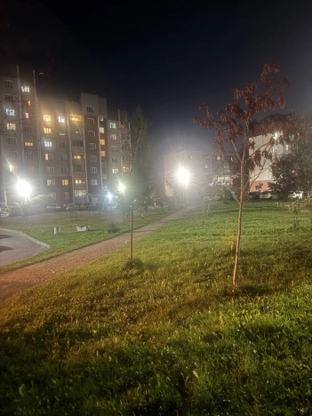 Купить трехкомнатную квартиру в Ленинградской области. Вариант № 3871456, 42, площадь -  квм, цена 19500000 рублей