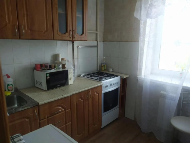 Купить однокомнатную квартиру в Микрорайоне 1-й, Элиста в Элисте. Вариант № 7607746, 3, площадь -  квм, цена 3800000 рублей