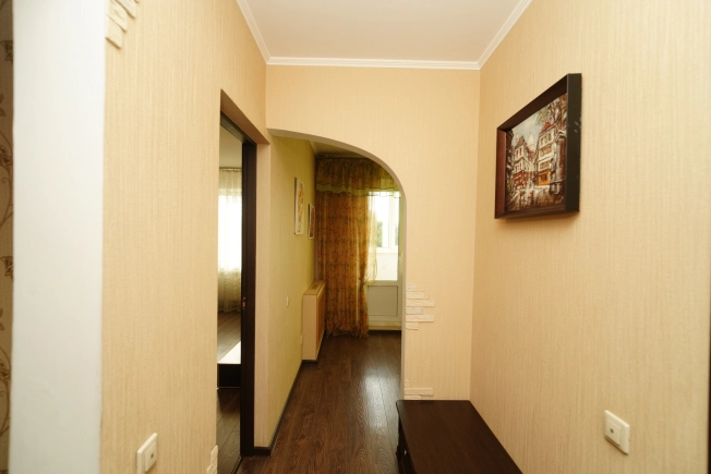 Купить двухкомнатную квартиру на улице Космический проспект в Омске. Вариант № 54741, 11, площадь -  квм, цена 7500000 рублей