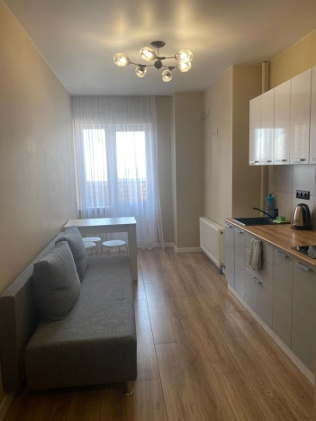 Купить квартиру на улице бульвар 30-летия Победы в Волгограде. Вариант № 5556965, 1, площадь -  квм, цена 6790000 рублей