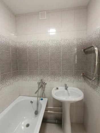 Купить четырехкомнатную квартиру в Белгородской области. Вариант № 51573, 2, площадь -  квм, цена 5800000 рублей