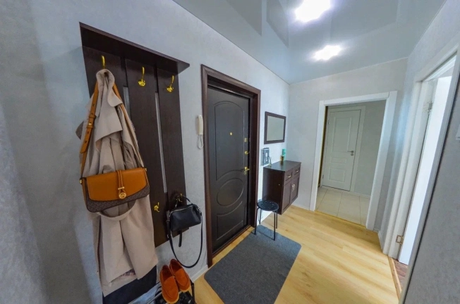 Купить квартиру на улице Соколова-Соколёнка в Владимире. Вариант № 9842908, 9, площадь -  квм, цена 6400000 рублей