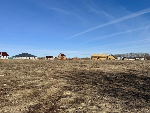 Купить земельный участок в Республике Коми. Вариант № 39155, 0, площадь -  квм, цена 1400000 рублей